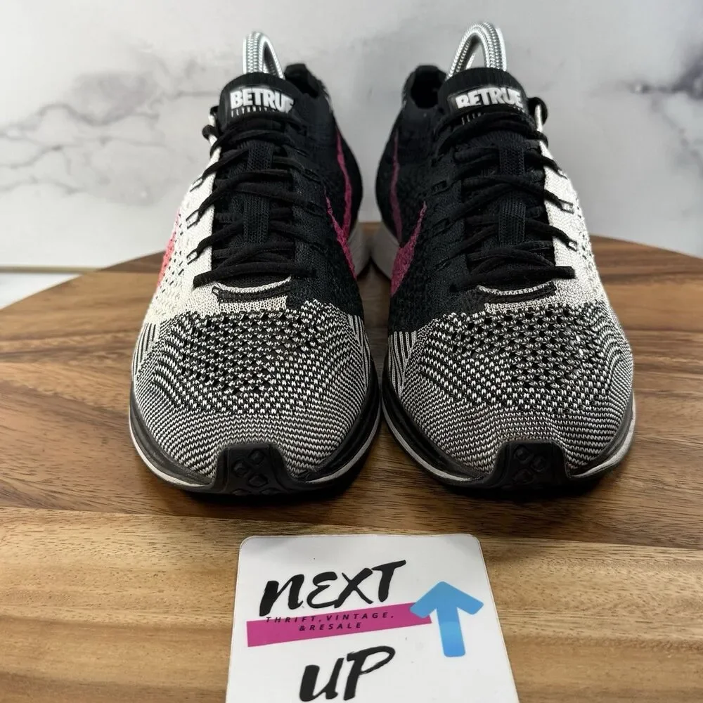 Mens 7.5/Womens 9-Nike Flyknit Racer 